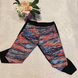 ADIDAS Girls Size XL 16 Capri Leggings Climalite Great Condition